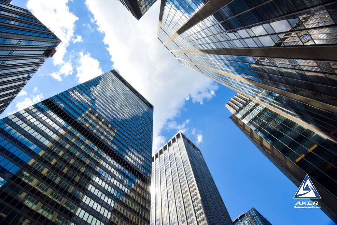 Seguridad electrónica para corporativos con control de acceso y videovigilancia CCTV